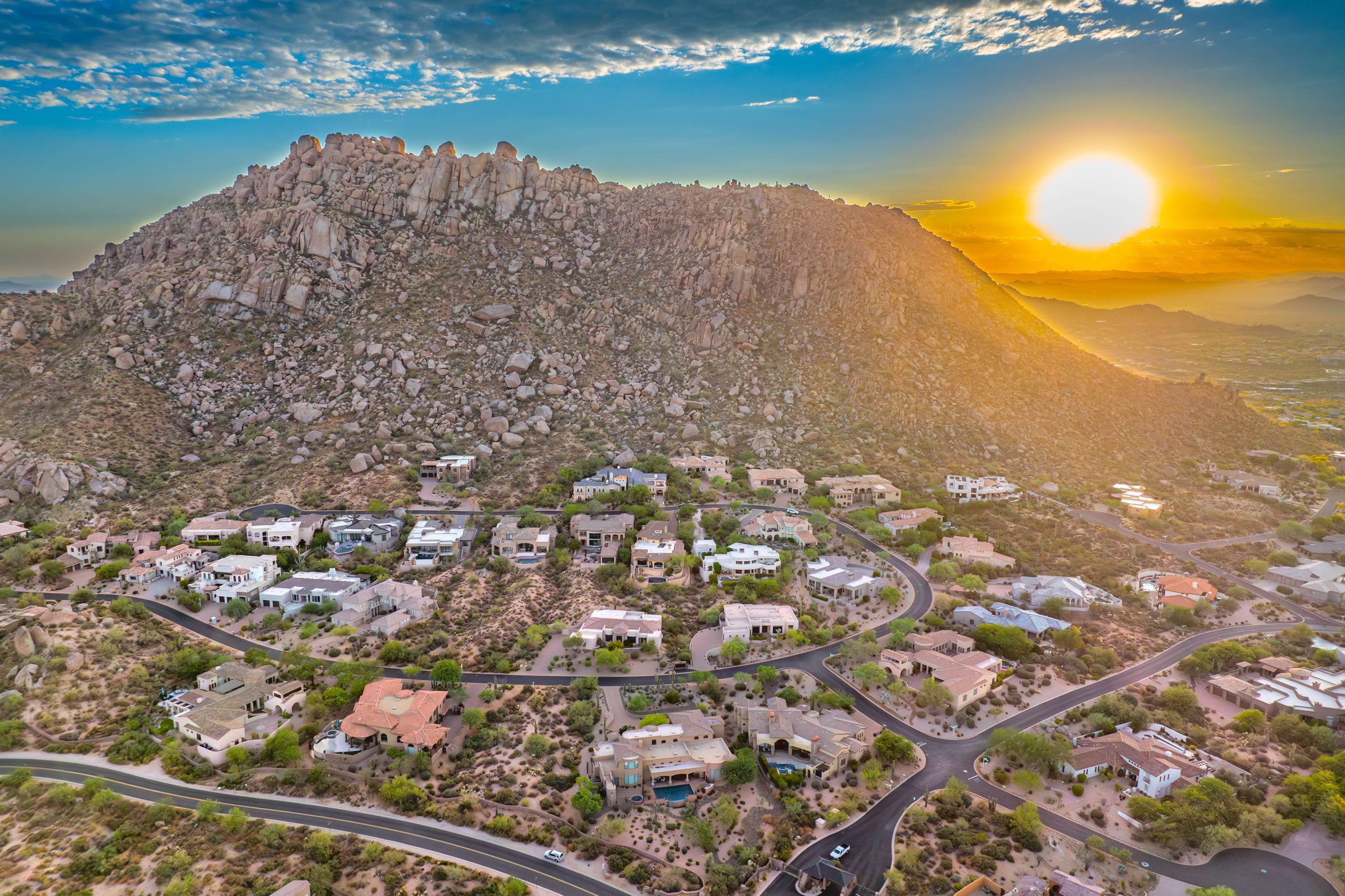 Living in Troon North: Scottsdale’s Luxury Desert Lifestyle
